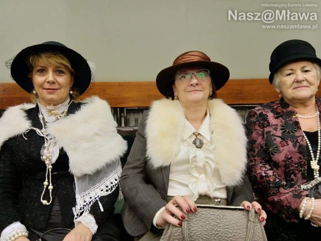 Mławscy rekonstruktorzy nie wyszli z ról nawet w Sejmie