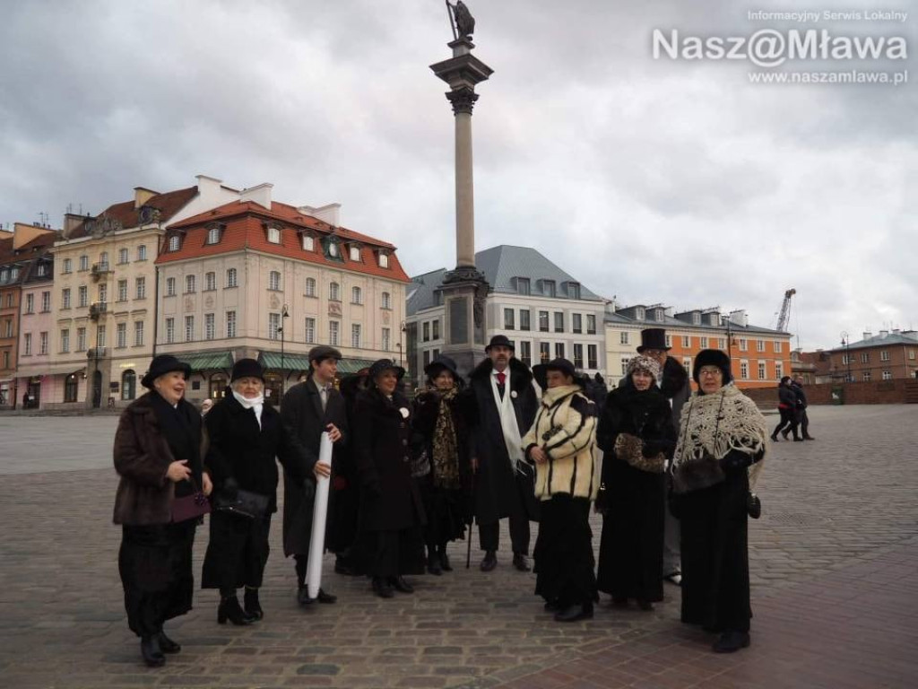 Mławscy rekonstruktorzy nie wyszli z ról nawet w Sejmie