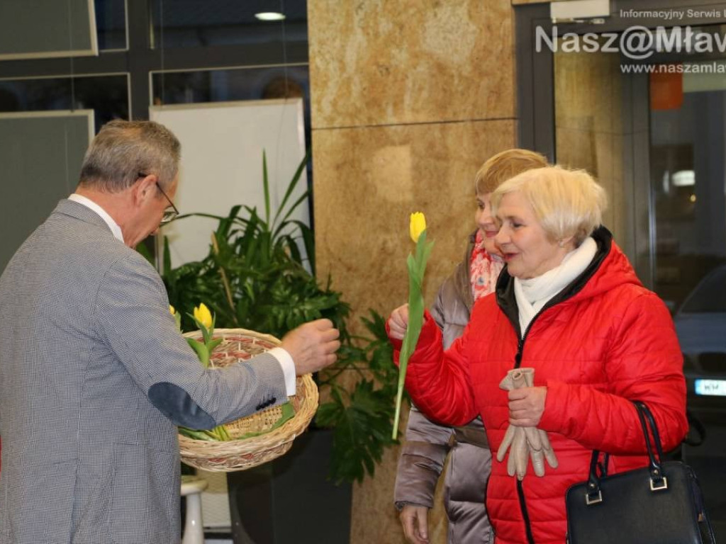 Koncert z okazji Dnia Kobiet [ ZDJĘCIA]