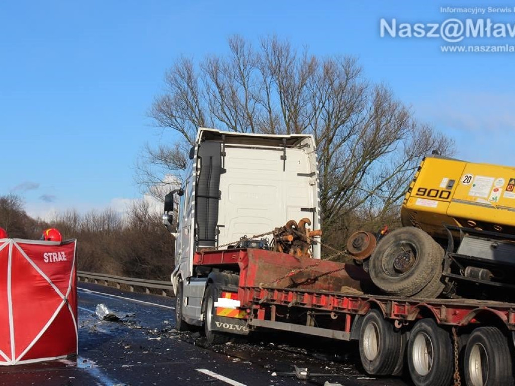 Z ostatniej chwili: Trzy osoby zginęły w płonącym aucie. [AKTUALIZACJA] Tragiczny wypadek na obwodnicy Mławy