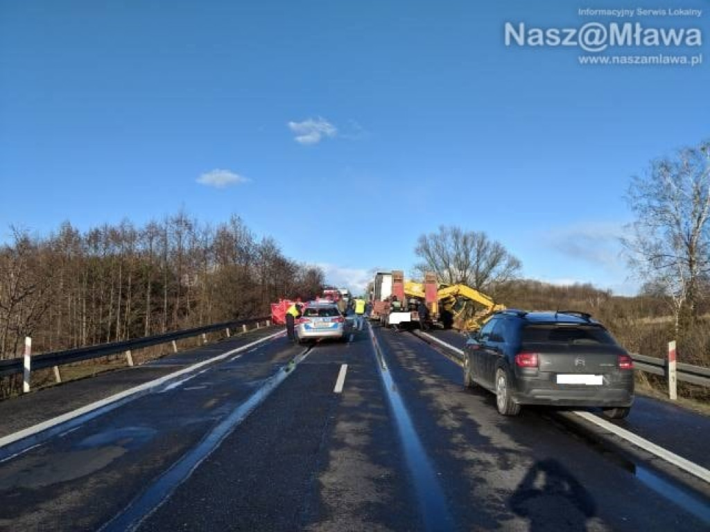 Z ostatniej chwili: Trzy osoby zginęły w płonącym aucie. [AKTUALIZACJA] Tragiczny wypadek na obwodnicy Mławy