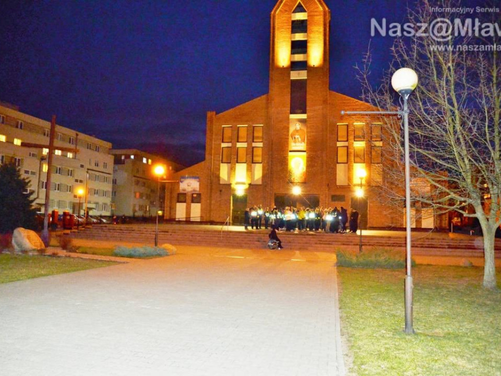 Ekstremalna Droga Krzyżowa z Mławy. Wyruszyło 70 osób (AKTUALIZACJA)