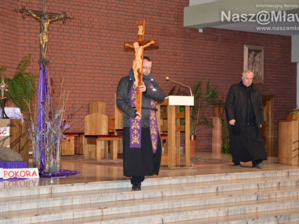 Ekstremalna Droga Krzyżowa z Mławy. Wyruszyło 70 osób (AKTUALIZACJA)