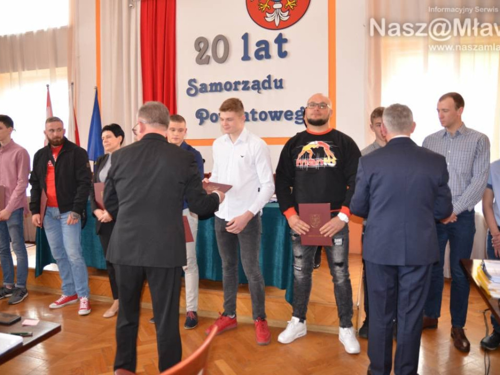 Mławscy zawodnicy i trenerzy nagrodzeni za osiągnięcia sportowe