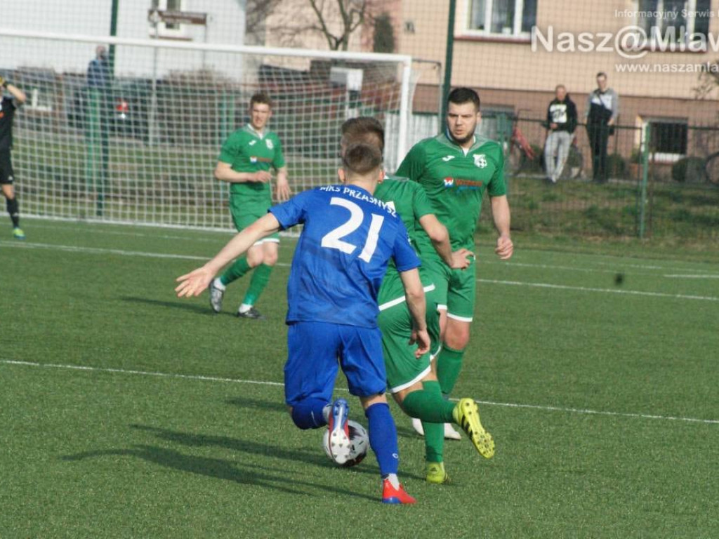 Mławianie zostali po przerwie w szatni. Hat-trick Rogalskiego