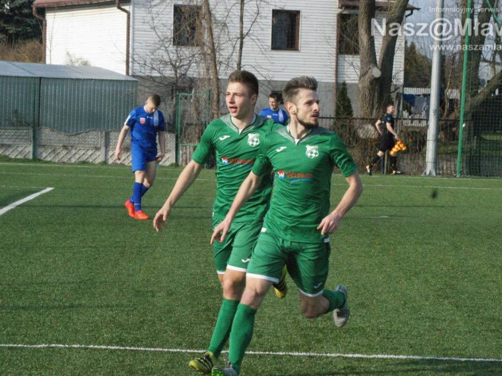 Mławianie zostali po przerwie w szatni. Hat-trick Rogalskiego