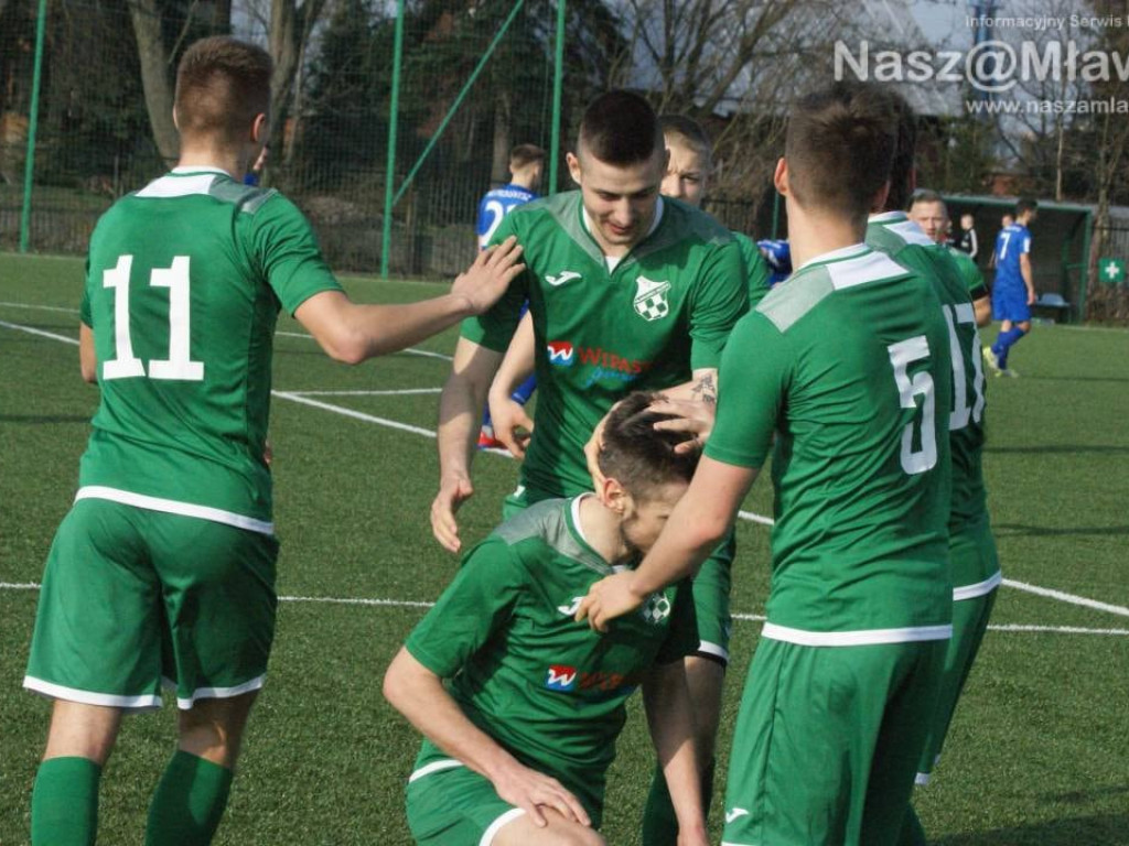 Mławianie zostali po przerwie w szatni. Hat-trick Rogalskiego