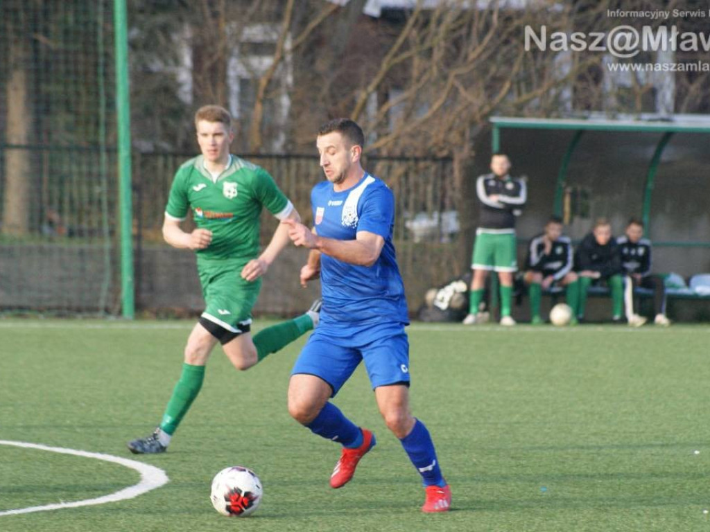 Mławianie zostali po przerwie w szatni. Hat-trick Rogalskiego