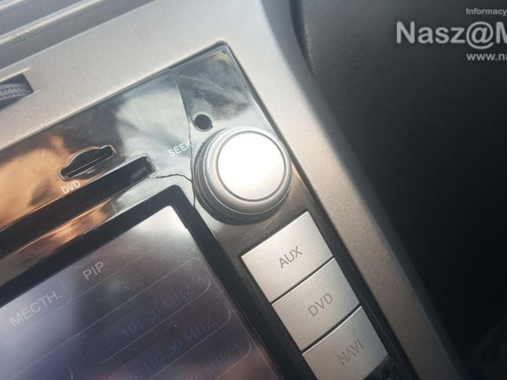 Czytelniczka: Ktoś próbował ukraść moje radio. Włamał się łomem