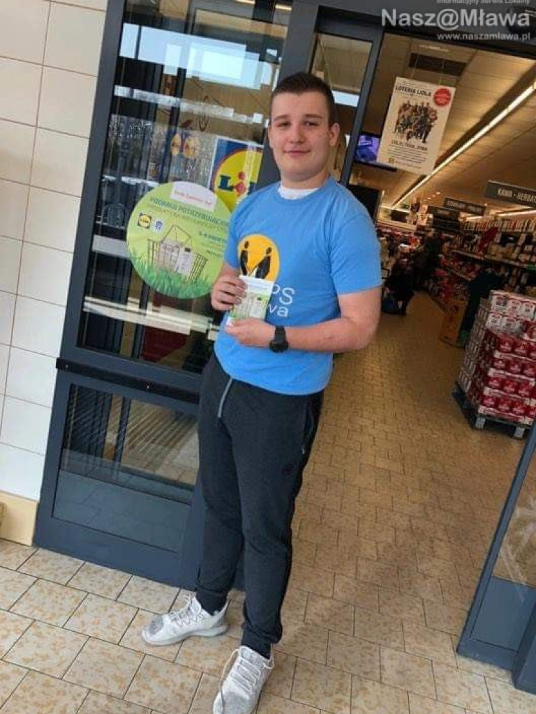 Żeby mieli lepsze święta. Zebrano blisko 1140 kilogramów żywności