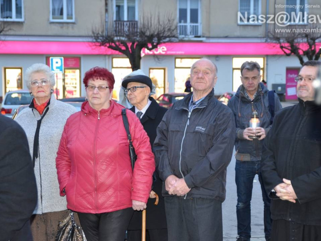 Chwila refleksji w 9. rocznicę katastrofy Smoleńskiej