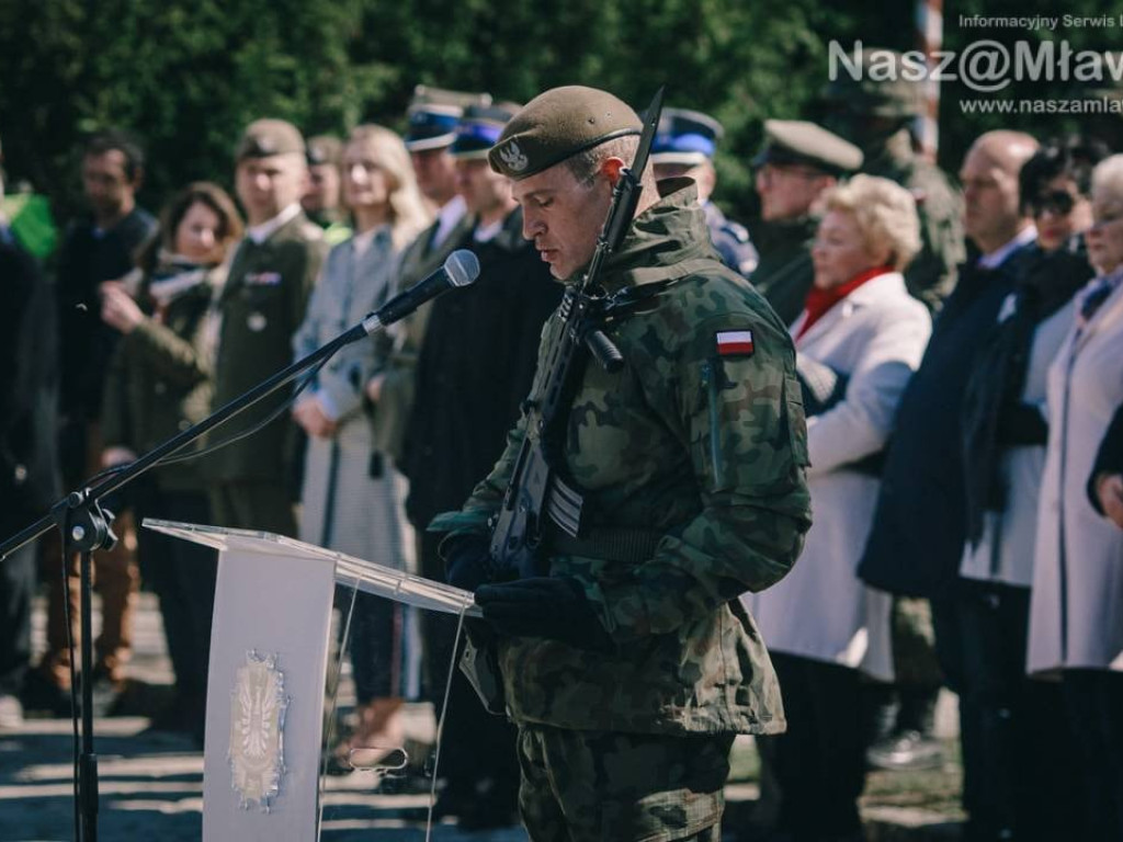 Nowi Terytorialsi z Mławy. Nauczyciel wstąpił do wojska z uczniem