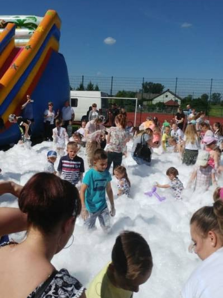 Dzień Dziecka we Wiśniewie: Wystąpił Rudnik - wiele bezpłatnych atrakcji dla dzieci