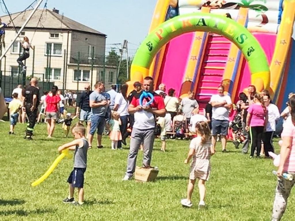 Dzień Dziecka we Wiśniewie: Wystąpił Rudnik - wiele bezpłatnych atrakcji dla dzieci
