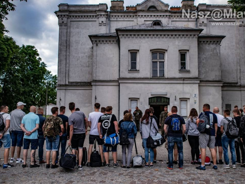 Wakacje z WOT wystartowały. Kamasze założyło ponad 170 ochotników