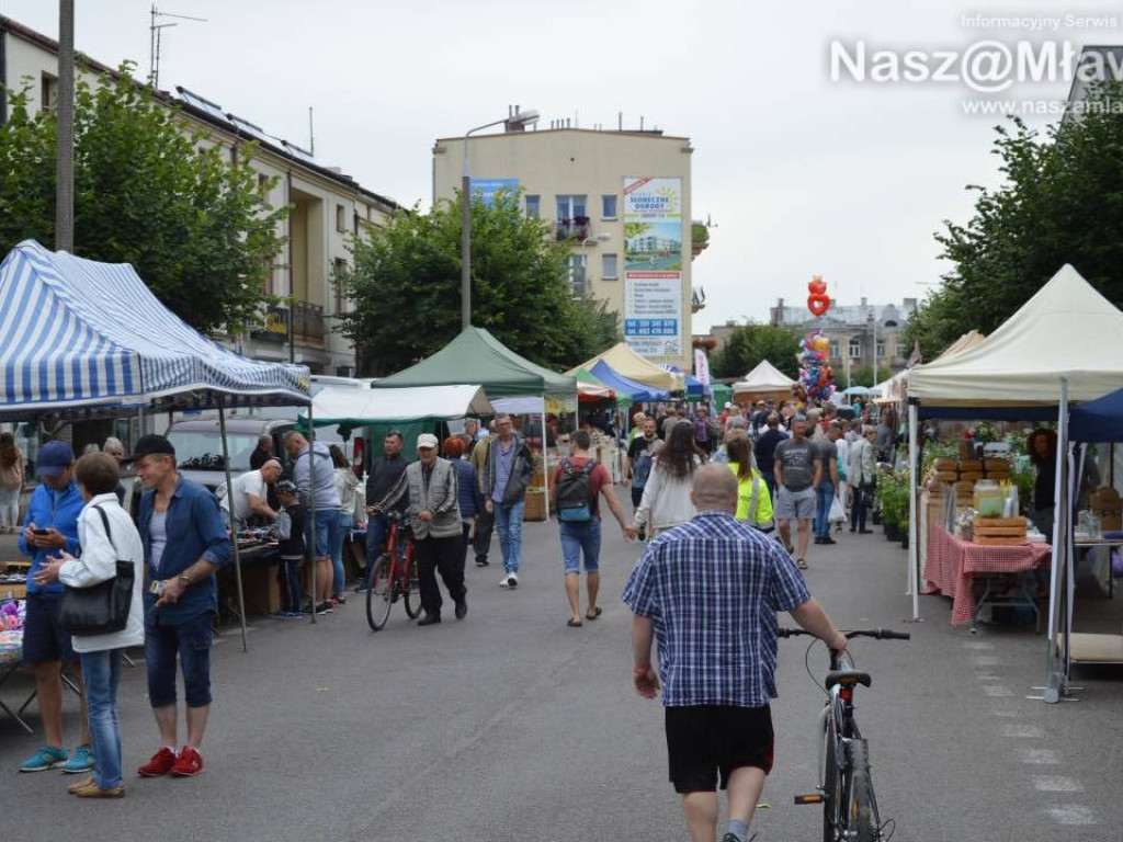 Jarmark Wojciechowy i Zlot Samochodów Tuningowanych