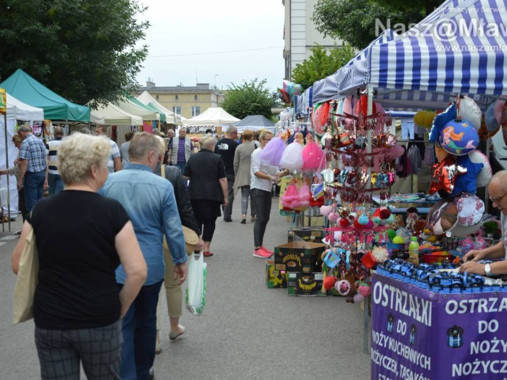 Jarmark Wojciechowy i Zlot Samochodów Tuningowanych