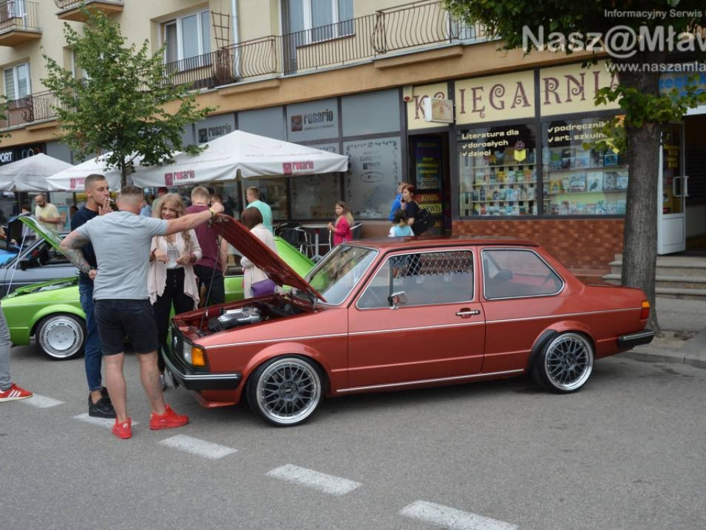 Jarmark Wojciechowy i Zlot Samochodów Tuningowanych