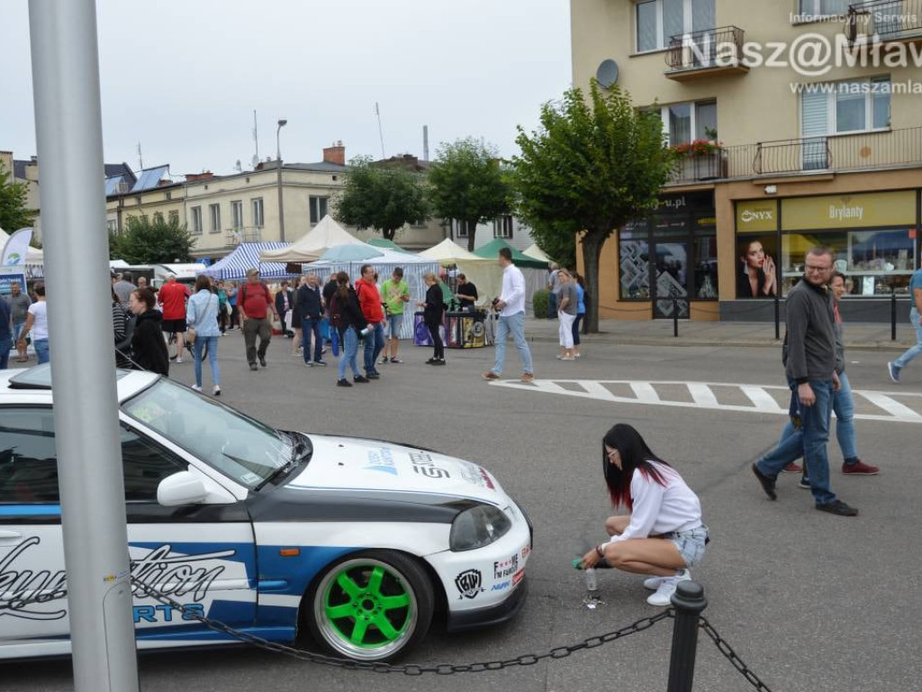 Jarmark Wojciechowy i Zlot Samochodów Tuningowanych