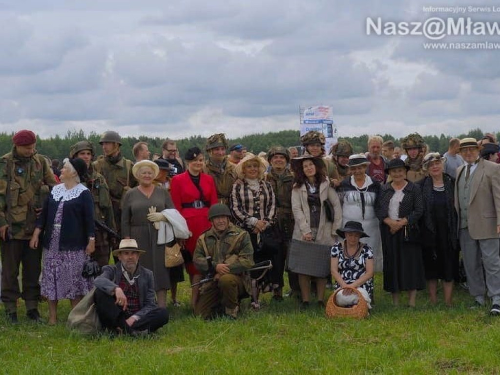 Nasi rekonstruktorzy z GRH LC MŁAWA w Ornecie