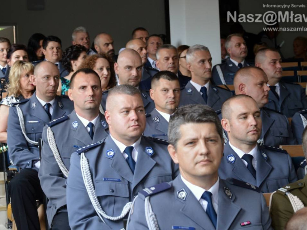 Święto Policji. Awanse i odznaczenia - FOTORELACJA