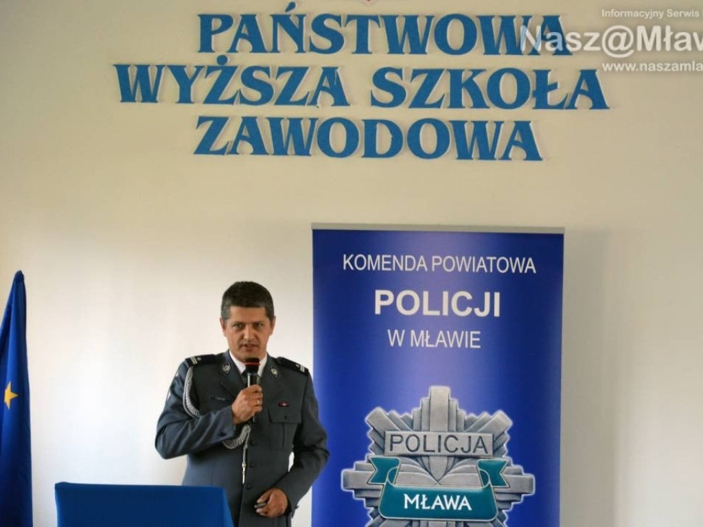 Święto Policji. Awanse i odznaczenia - FOTORELACJA