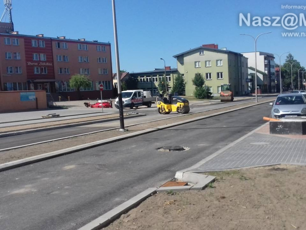 Rondo przy policji przybiera ostateczny kształt