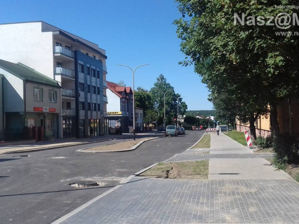 Rondo przy policji przybiera ostateczny kształt