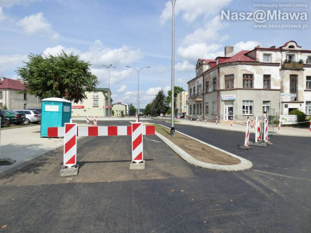 Czy rondo przed policją otworzą jeszcze w wakacje?