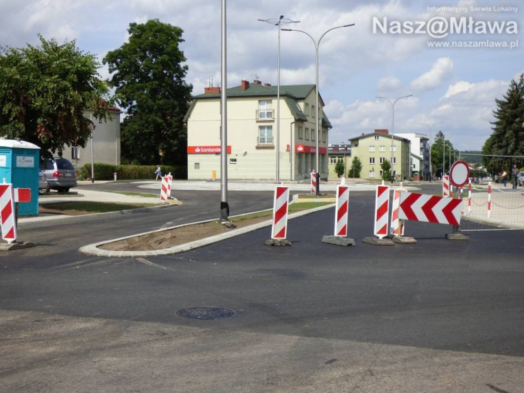 Czy rondo przed policją otworzą jeszcze w wakacje?