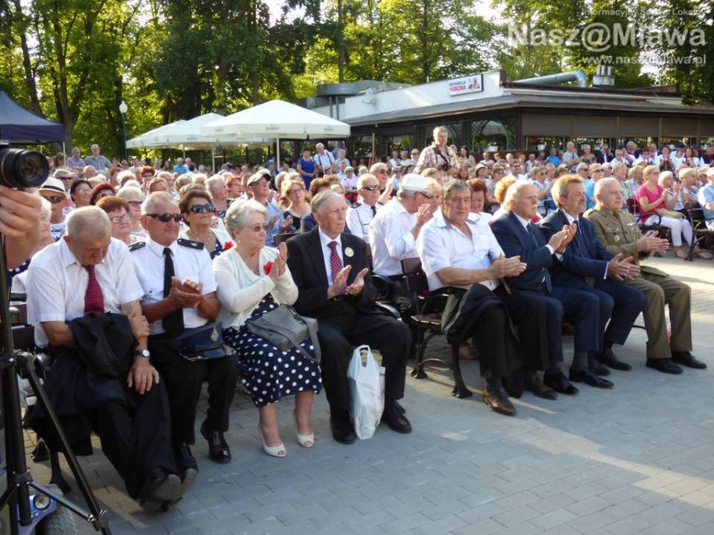 Tłumy na Festiwalu Piosenki Żołnierskiej i Patriotycznej w Mławie