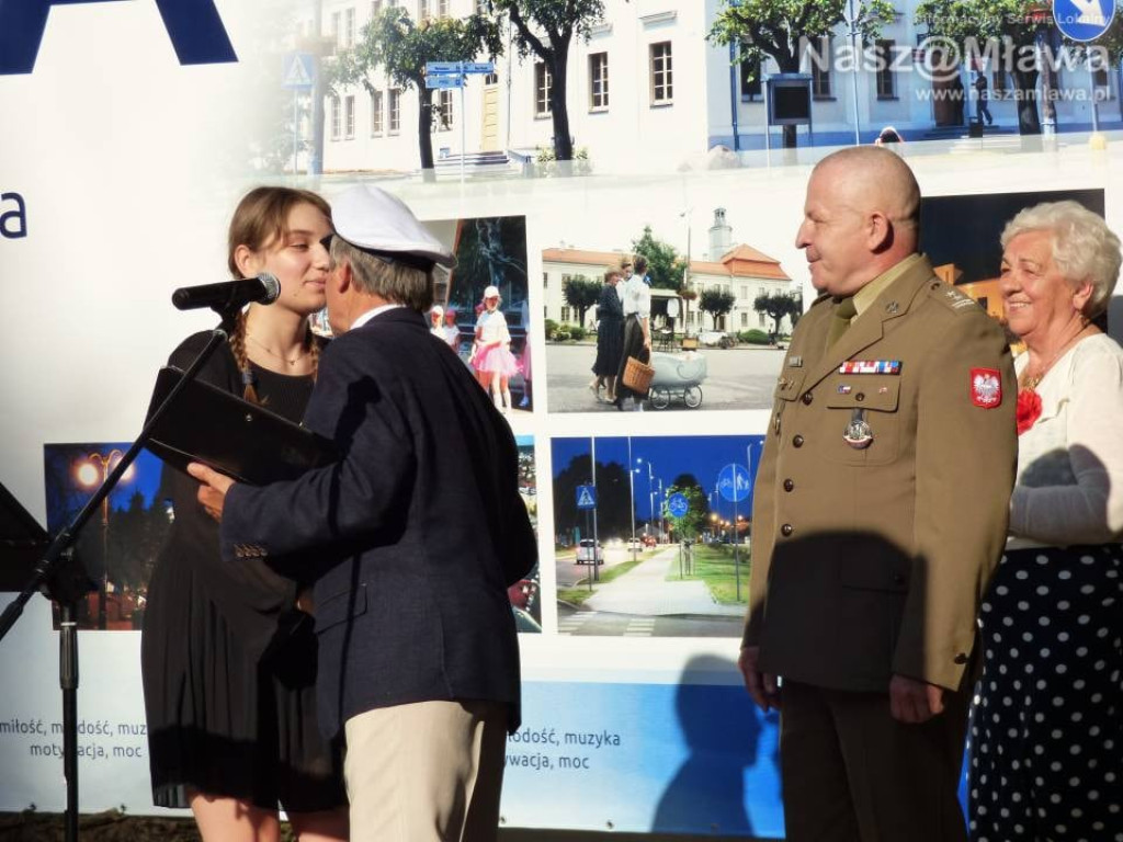 Tłumy na Festiwalu Piosenki Żołnierskiej i Patriotycznej w Mławie