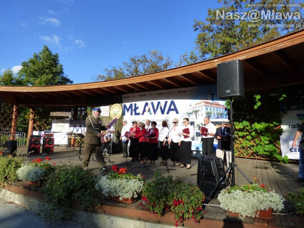 Tłumy na Festiwalu Piosenki Żołnierskiej i Patriotycznej w Mławie