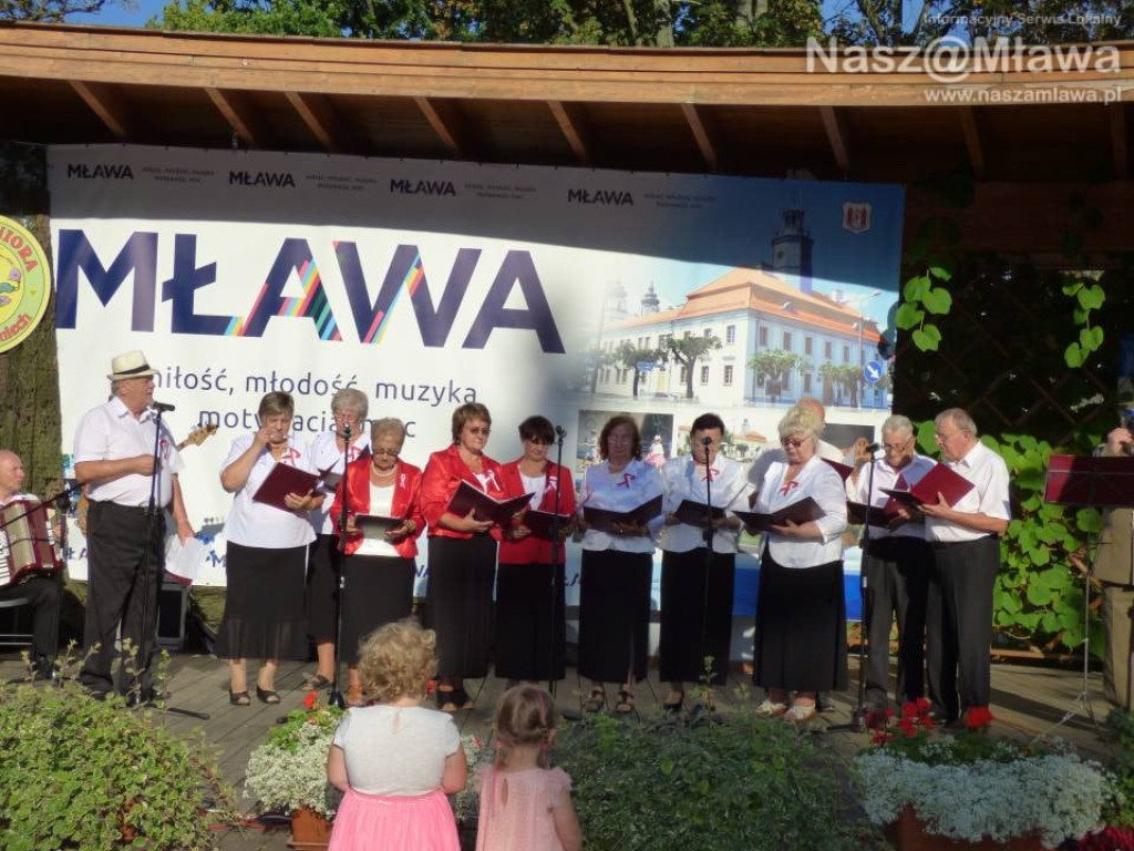Tłumy na Festiwalu Piosenki Żołnierskiej i Patriotycznej w Mławie