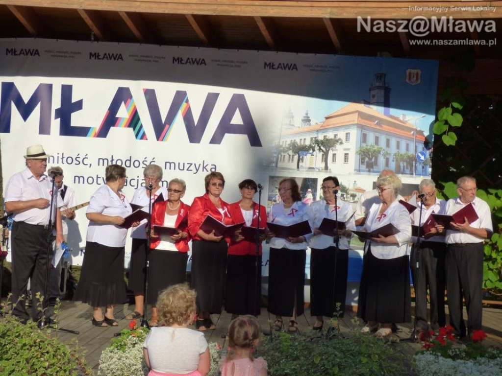 Tłumy na Festiwalu Piosenki Żołnierskiej i Patriotycznej w Mławie