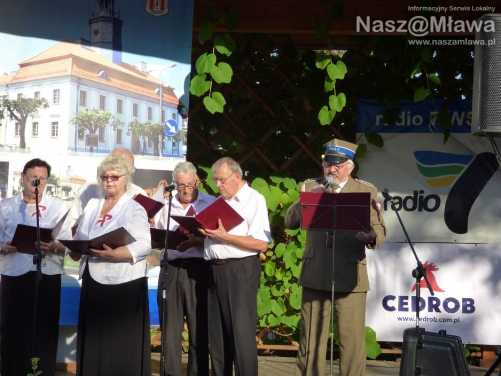 Tłumy na Festiwalu Piosenki Żołnierskiej i Patriotycznej w Mławie