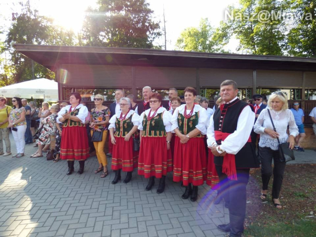 Tłumy na Festiwalu Piosenki Żołnierskiej i Patriotycznej w Mławie