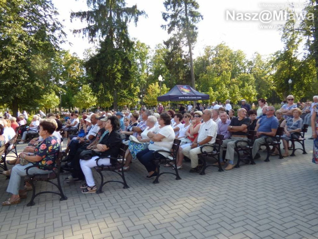Tłumy na Festiwalu Piosenki Żołnierskiej i Patriotycznej w Mławie