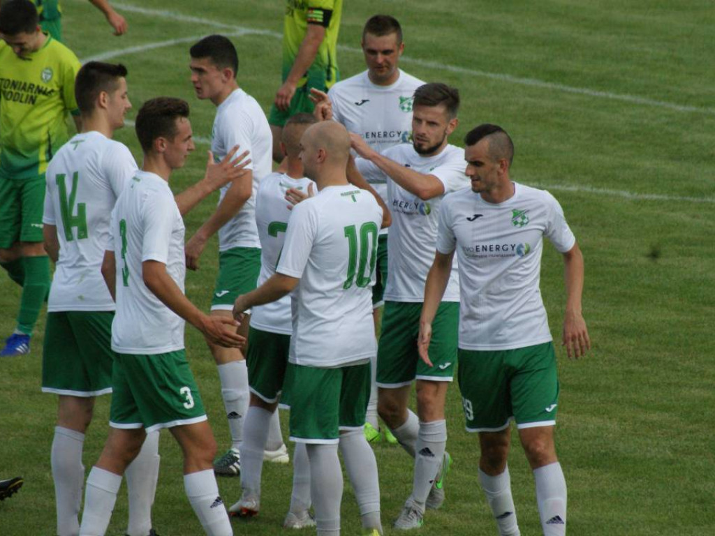 Kolejna kanonada. Beniaminek bez szans