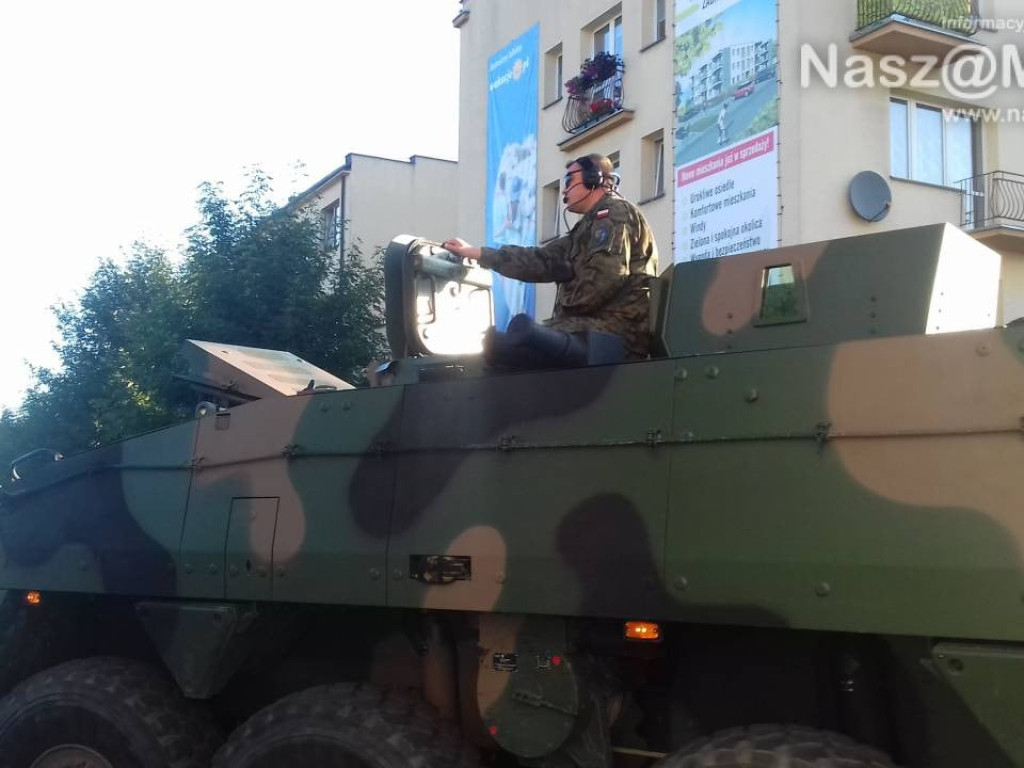 Wojsko już przywiozło ciężki sprzęt do Mławy