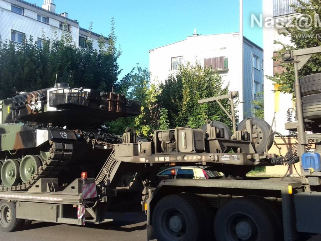 Wojsko już przywiozło ciężki sprzęt do Mławy