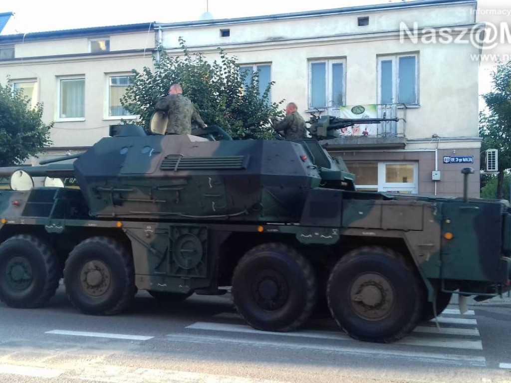 Wojsko już przywiozło ciężki sprzęt do Mławy