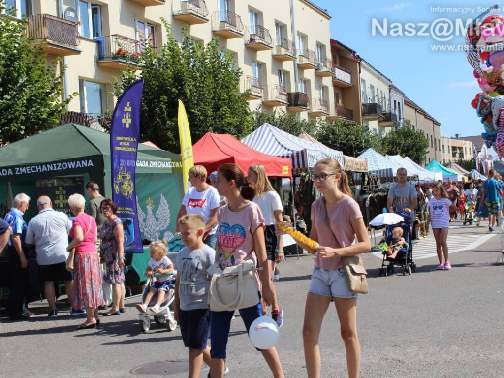 Piknik militarny w Mławie. FOTORELACJA