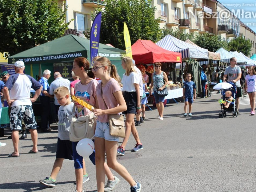 Piknik militarny w Mławie. FOTORELACJA