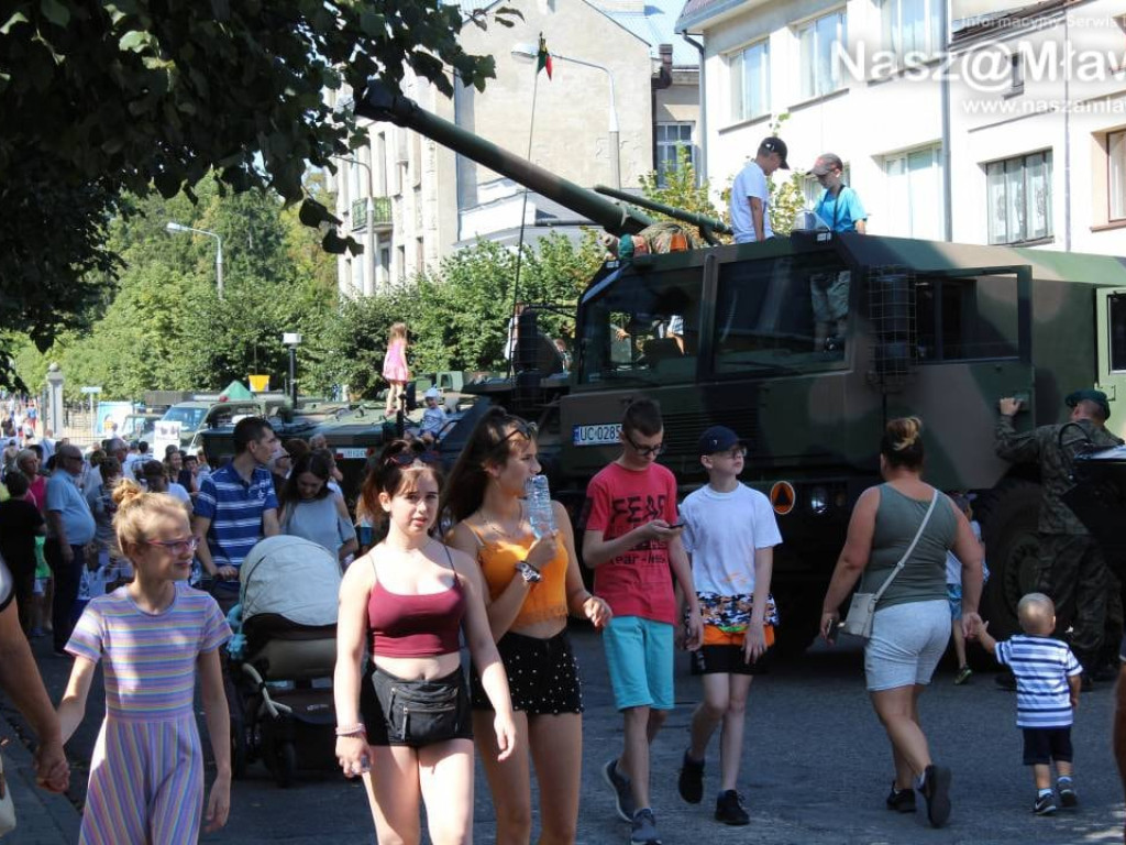 Piknik militarny w Mławie. FOTORELACJA