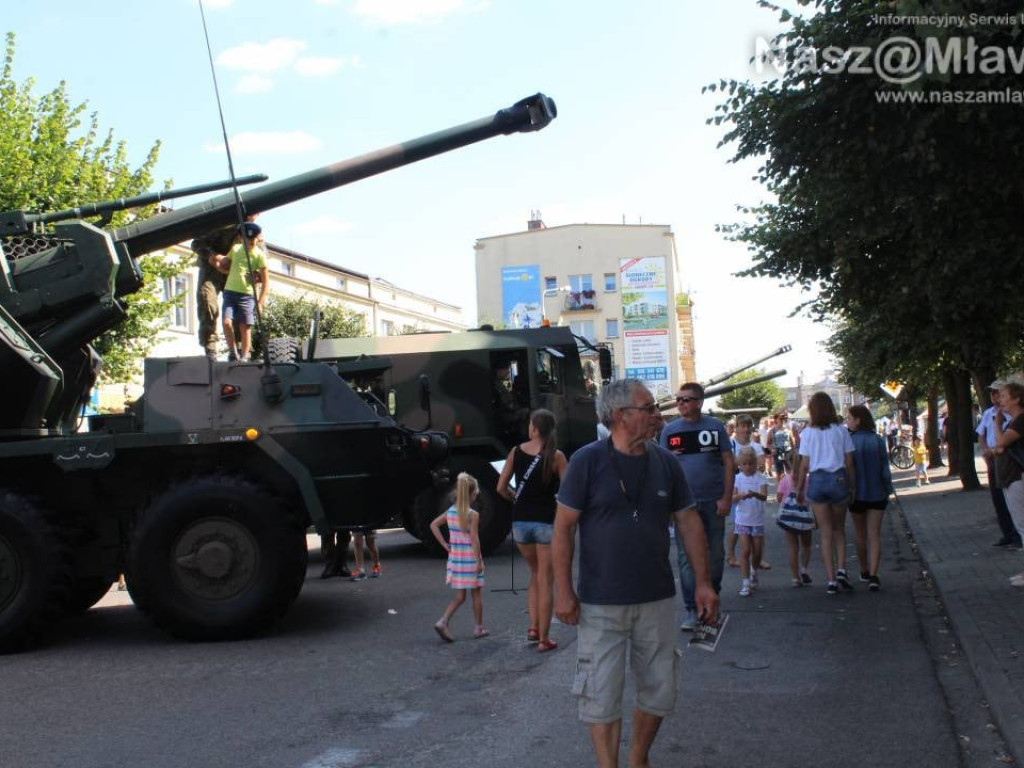 Piknik militarny w Mławie. FOTORELACJA
