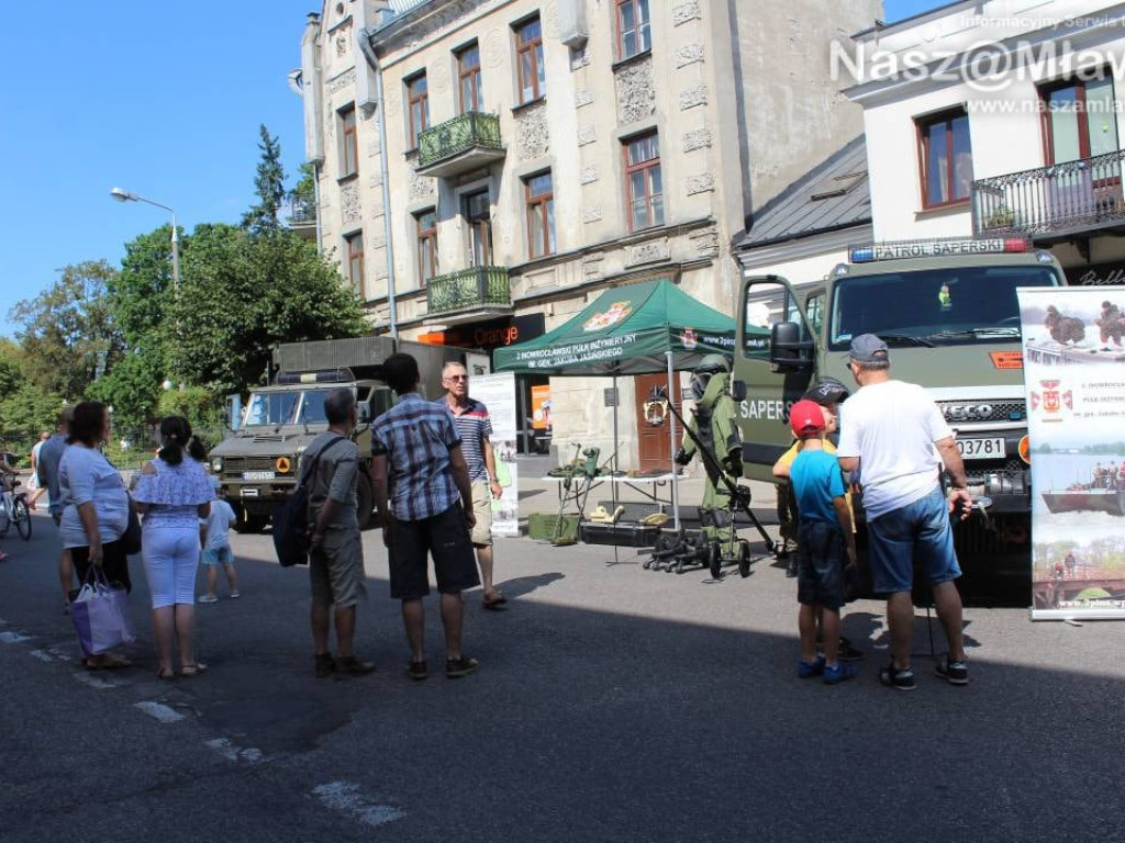 Piknik militarny w Mławie. FOTORELACJA