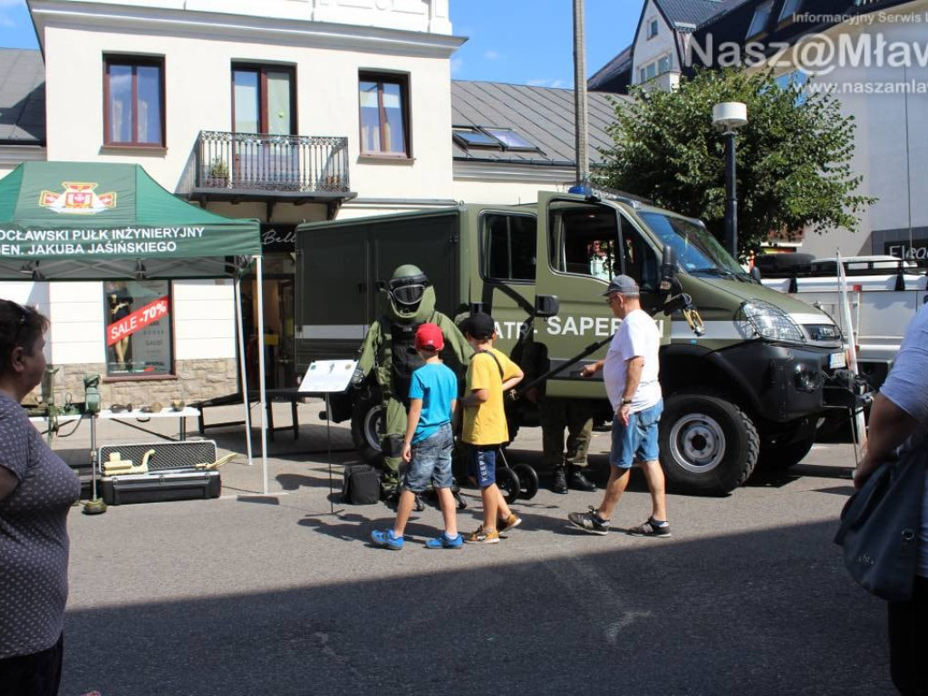 Piknik militarny w Mławie. FOTORELACJA