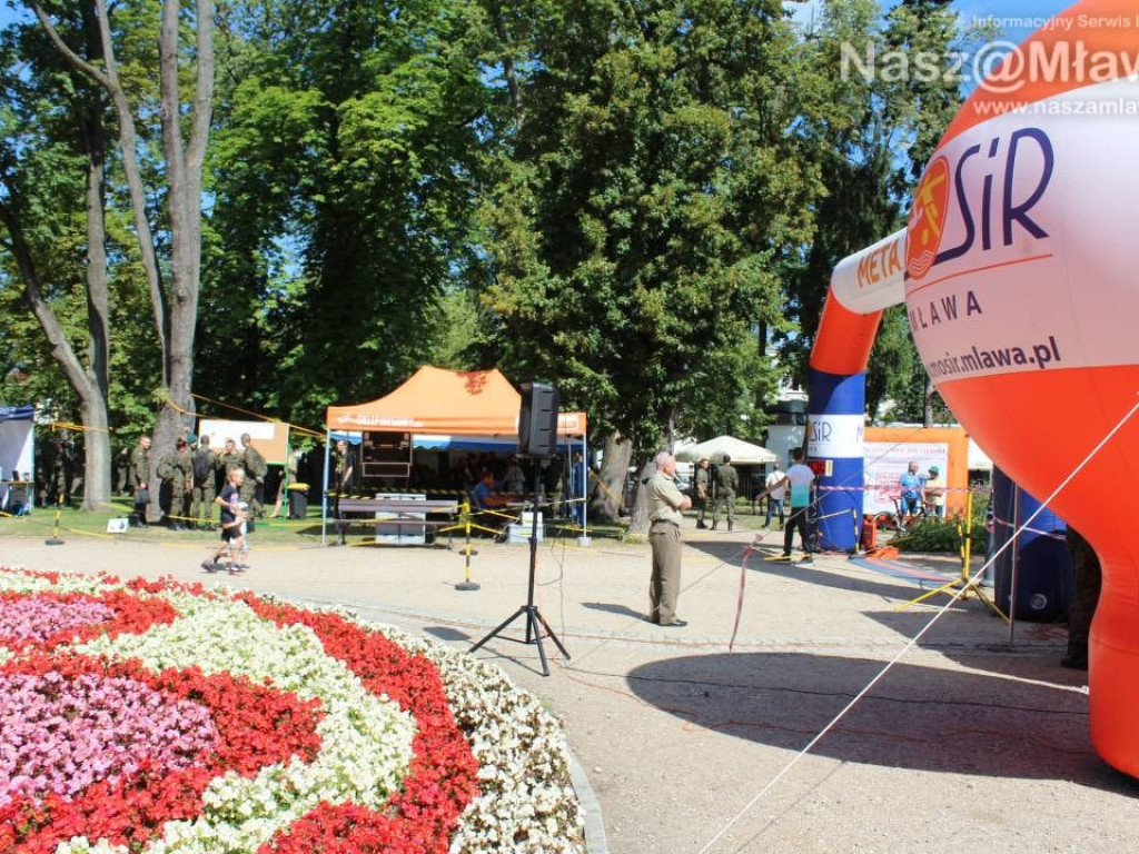 Piknik militarny w Mławie. FOTORELACJA