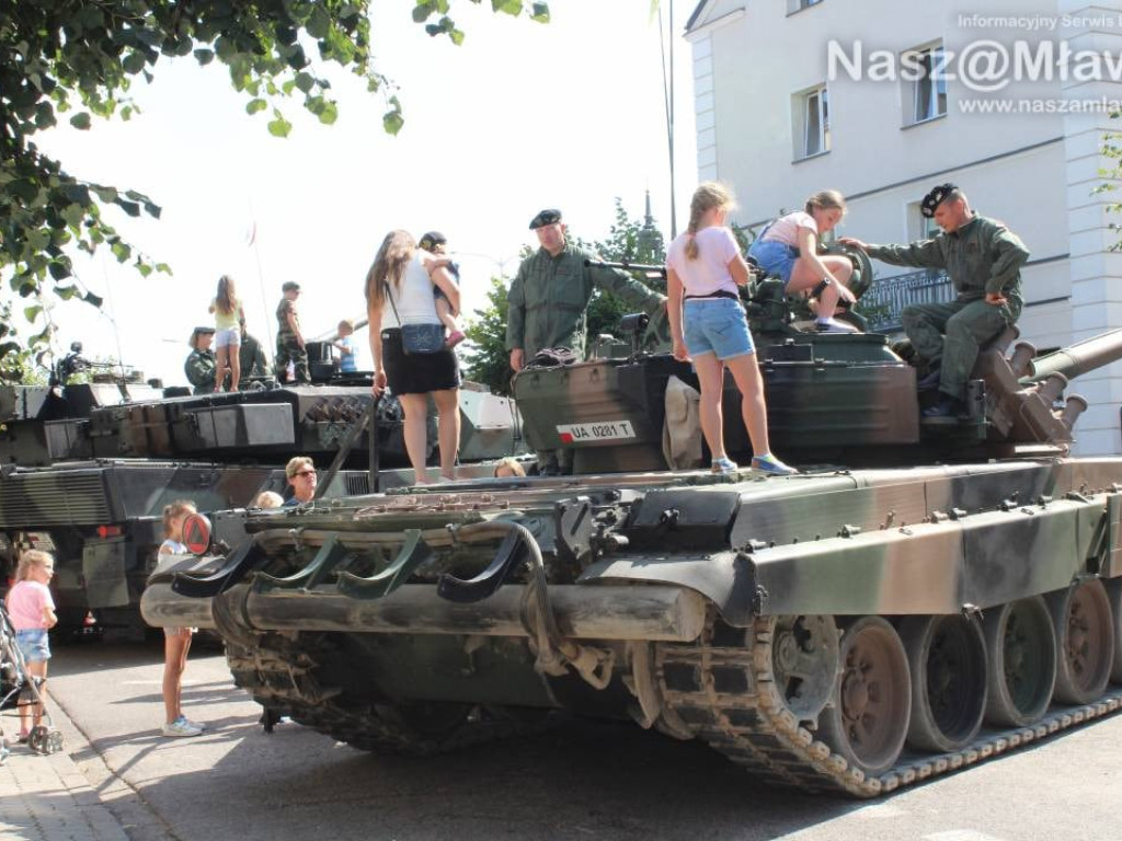 Piknik militarny w Mławie. FOTORELACJA